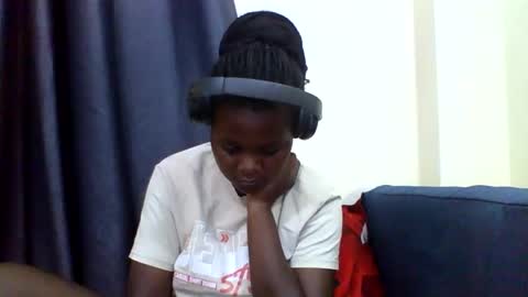 grannylover_ online show from 12/16/25, 06:02