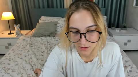 Grase online show from 09/26/25, 01:20