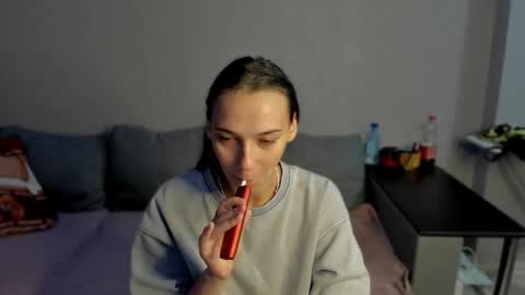 Anna online show from 01/12/26, 01:11