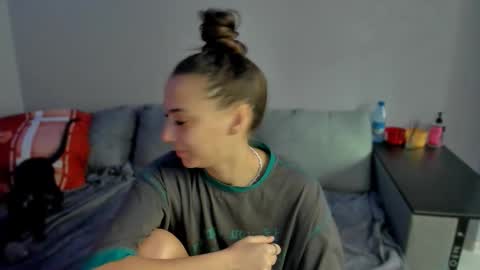 Anna online show from 02/01/26, 03:49