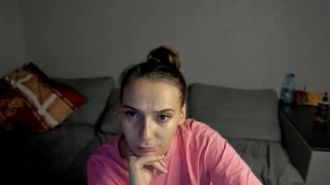 Anna online show from 02/05/26, 05:50