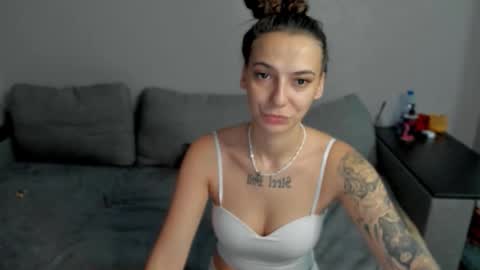 Anna online show from 03/02/26, 01:19