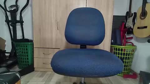 Snapshot of grayrosty chatting on 10/22/25, 01:55 grayrosty online show from 10/22/25, 01:55