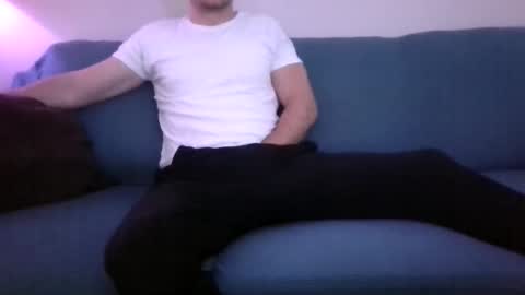 green821821 online show from 11/22/25, 07:46