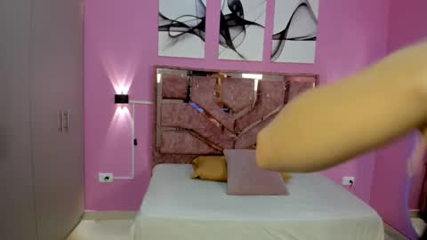 green_lov online show from 10/22/25, 12:16