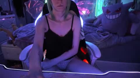 GreenEyedLovexo online show from 10/14/25, 04:35