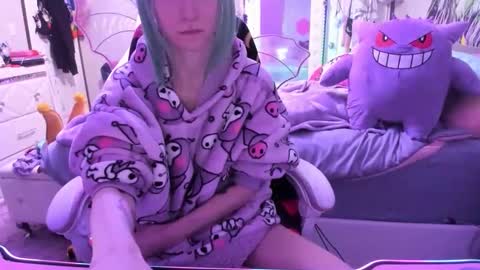 GreenEyedLovexo online show from 10/22/25, 02:06