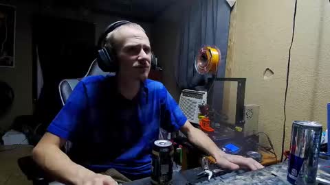 Snapshot of greenlungs8195 chatting on 10/06/25, 07:39 Greenlungs8195 online show from 10/06/25, 07:39