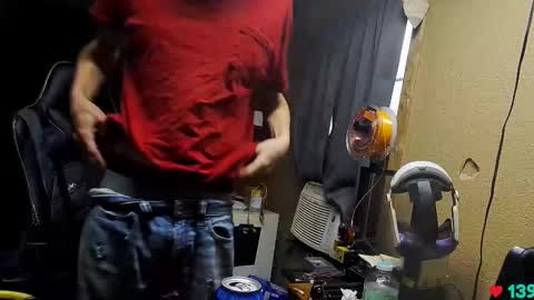 Snapshot of greenlungs8195 chatting on 10/24/25, 01:51 Greenlungs8195 online show from 10/24/25, 01:51