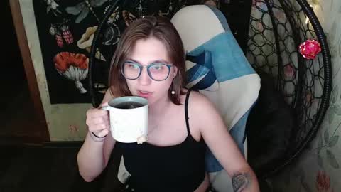 Lina online show from 05/22/26, 10:32