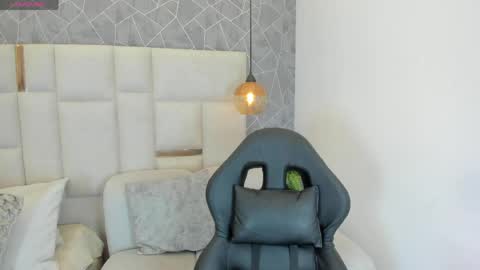 Snapshot of greeta_chars chatting on 04/09/26, 08:47 GRETA online show from 04/09/26, 08:47