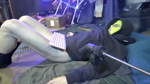 electrogee1 online show from 12/25/24, 08:07