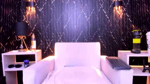 GregorySforza online show from 10/29/25, 03:03