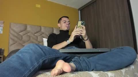 Snapshot of gregorymancini chatting on 02/25/26, 04:11 gregorymancini online show from 02/25/26, 04:11