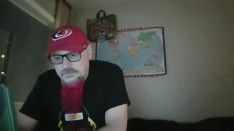 Snapshot of gregrev chatting on 02/05/25, 01:15 gregrev online show from 02/05/25, 01:15