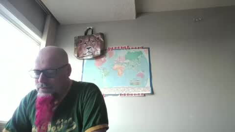 Snapshot of gregrev chatting on 09/14/25, 12:32 gregrev online show from 09/14/25, 12:32