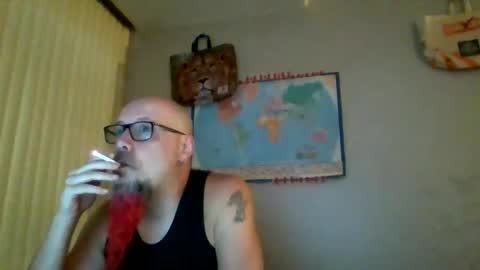 Snapshot of gregrev chatting on 12/17/25, 04:29 gregrev online show from 12/17/25, 04:29