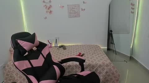 Greta online show from 12/01/25, 08:25