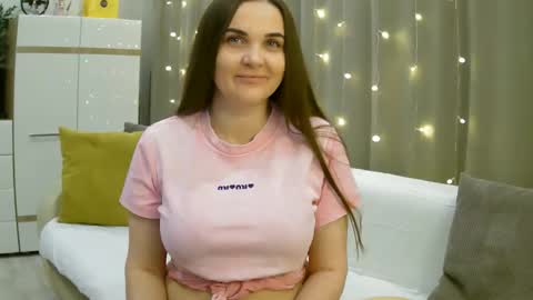 Snapshot of gretagrant chatting on 02/26/26, 01:15 GretaGrant online show from 02/26/26, 01:15