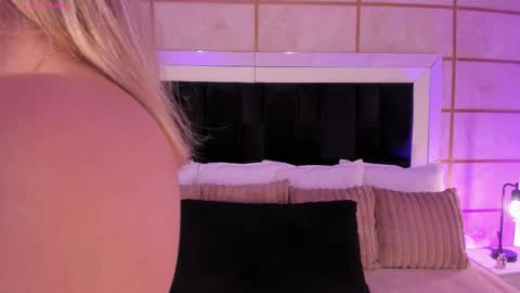 Greta Velvet  online show from 02/04/26, 07:42