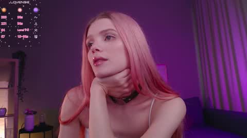 gretchen_mol online show from 10/12/25, 07:40