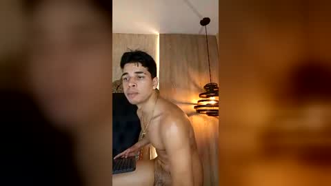 Benjamin online show from 08/06/26, 02:13