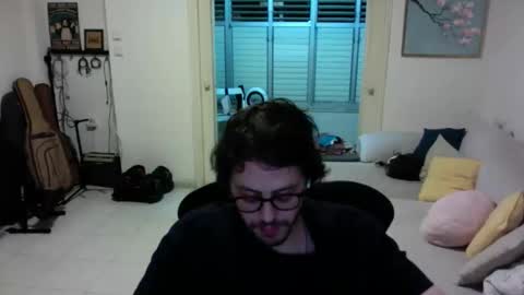 grey_uchi online show from 05/08/26, 11:32