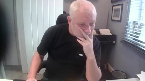 greyfox_6000 online show from 01/28/25, 12:32