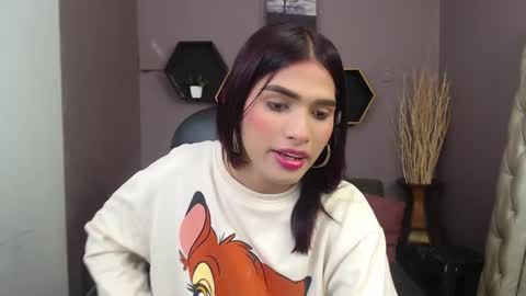 Snapshot of greys_ath chatting on 02/10/25, 03:24 greys online show from 02/10/25, 03:24