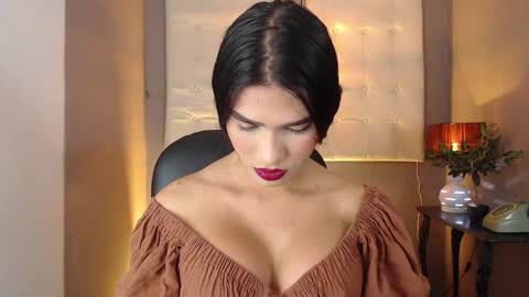 Snapshot of greys_ath chatting on 10/05/25, 04:55 greys online show from 10/05/25, 04:55