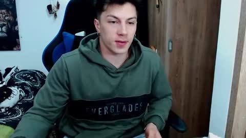 Snapshot of griego01 chatting on 12/10/24, 12:28 griego01 online show from 12/10/24, 12:28