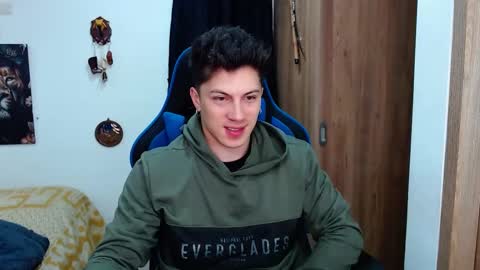 Snapshot of griego01 chatting on 12/14/24, 03:51 griego01 online show from 12/14/24, 03:51