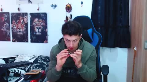 Snapshot of griego01 chatting on 02/24/25, 04:36 griego01 online show from 02/24/25, 04:36