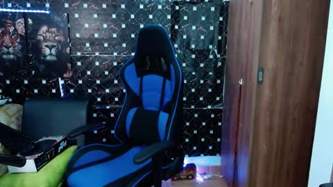 Snapshot of griego01 chatting on 09/28/25, 05:46 griego01 online show from 09/28/25, 05:46