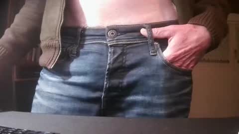 Snapshot of grimbergen123 chatting on 11/07/25, 06:08 Grim online show from 11/07/25, 06:08