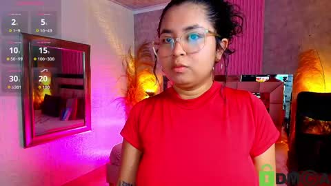 Snapshot of griselle_rousse chatting on 04/23/26, 09:06 online show from 04/23/26, 09:06