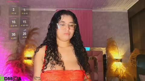 Snapshot of griselle_rousse chatting on 05/30/26, 12:02 online show from 05/30/26, 12:02