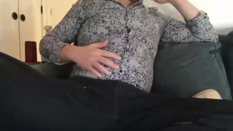 Snapshot of growingcub94 chatting on 01/23/25, 10:43 Alpha pup online show from 01/23/25, 10:43