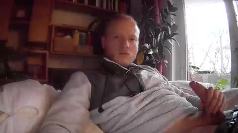 gruendamien online show from 01/20/25, 02:57