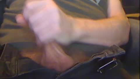 Snapshot of gruhahn chatting on 01/21/25, 11:34 DankMess online show from 01/21/25, 11:34