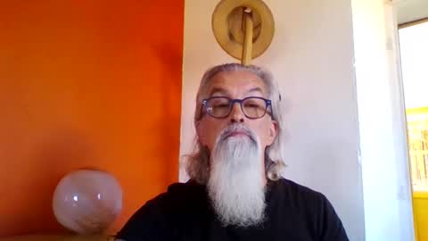 Grybear online show from 10/02/25, 10:22