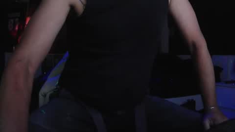 YOUNEEKWAYSTOPLEASEYOU online show from 10/01/25, 04:35