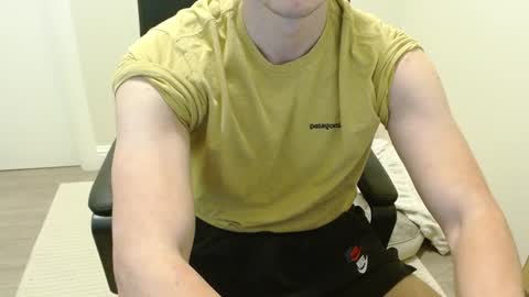 Snapshot of gtpaintball_old chatting on 12/11/24, 04:28 Clark Kent online show from 12/11/24, 04:28