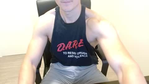 Snapshot of gtpaintball_old chatting on 09/14/25, 05:01 Clark Kent online show from 09/14/25, 05:01