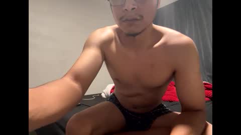 gtrap233 online show from 11/21/25, 06:23