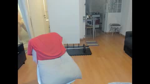 guachin_new online show from 04/18/26, 08:07