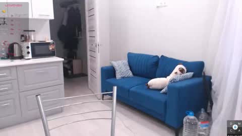 Eva online show from 02/14/26, 07:38