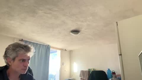 guardiannif_ online show from 02/14/25, 07:59