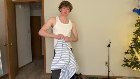 gucciboi4 online show from 02/26/26, 05:23