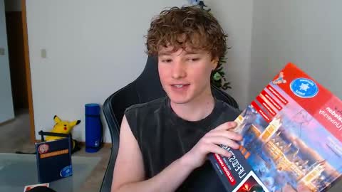 gucciboi4 online show from 04/26/26, 03:53